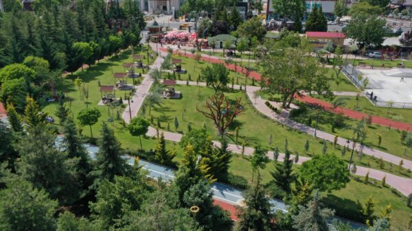 Aliya İzzetbegoviç Parkı